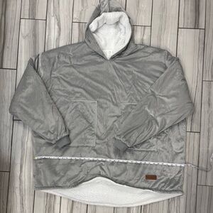 Dearfoams Cozy Blanket Hoodie Large - One Size Fits Most Excellent Condition